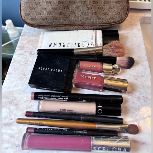 Vintage Gucci Micro GG canvas cosmetic pouch with brown leather trim - Picture 8 of 9